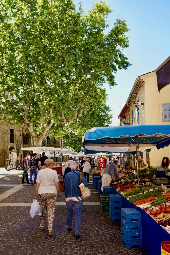 Marché de Fréjus